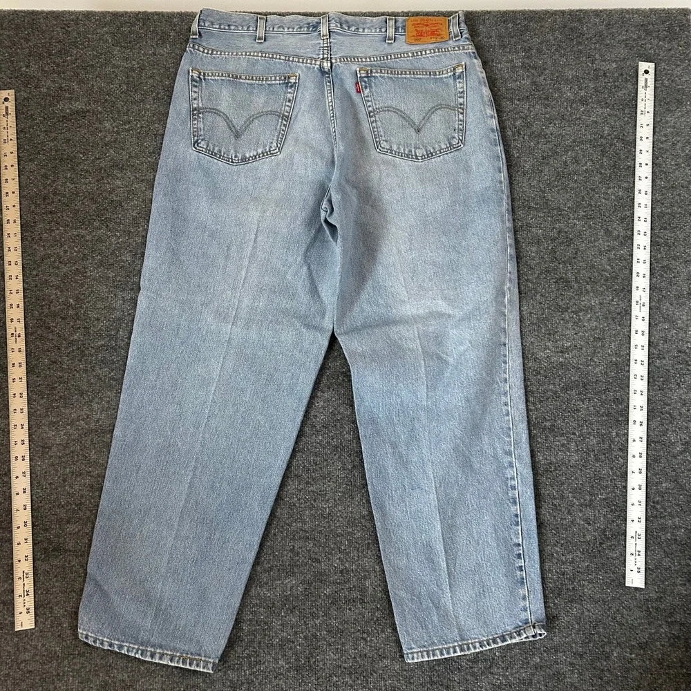 Levi's Jeans Mens Size 40x30 560 Comfort Fit Light Wash Blue Denim Relaxed Baggy